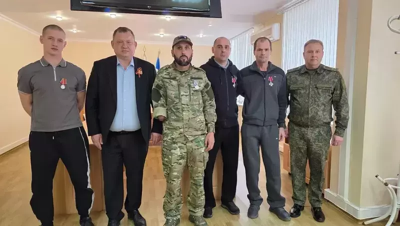 Ордена Мужества и медали «За отвагу» вручили ветеранам СВО из Предгорья