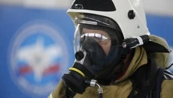 Специалисты МЧС ликвидируют крупный пожар в Предгорном округе