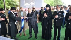 Полпред президента в СКФО поучаствовал в казачьем обряде на КМВ