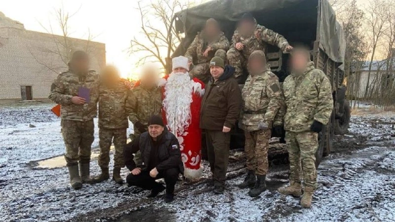 Дед Мороз из Предгорного округа привёз 6 тонн фруктов землякам в зоне СВО