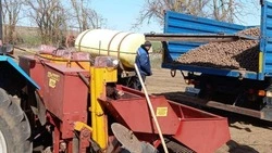 Аграрии Ставрополья приступили к посадке раннего картофеля