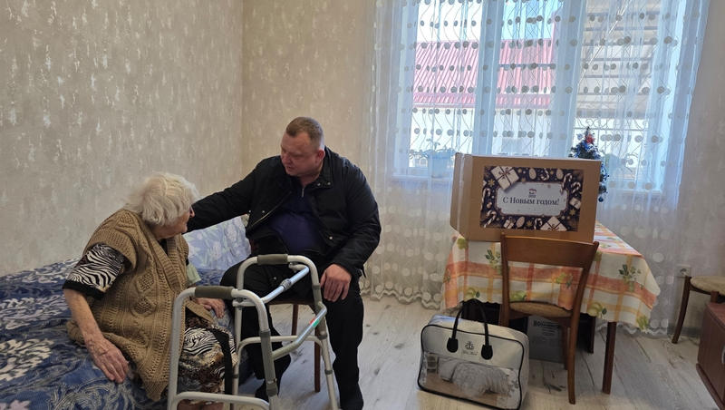 Глава Предгорья поздравил с Новым годом 102-летнюю ветерана ВОВ