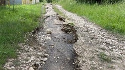 Последствия стихии продолжают устранять в станице Предгорного округа 