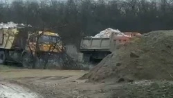 Троих водителей, устроивших несанкционированную свалку, оштрафовали в Предгорном округе