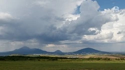Порывы ветра составят 11-14 м/c на Ставрополье 11 сентября