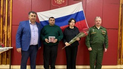 Участника СВО из Предгорья наградили медалью Суворова по указу президента РФ
