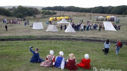На фестивале исторической реконструкции ставропольцам были доступны древние ремёсла