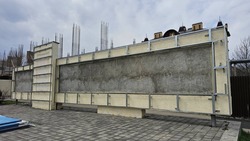 Панно «Поколение победителей» устанавливают в Предгорье