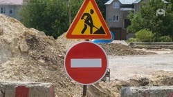 В Ессентуках после жалобы горожанки отремонтируют «убитую» грузовиками дорогу