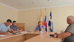 Глава Предгорья провёл приём жителей по личным вопросам