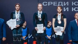 Тяжелоатлетка из Предгорья завоевала серебро на первенстве России в Иркутске