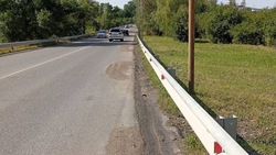 В станице Ессентукской чинят тротуары и убирают грязь