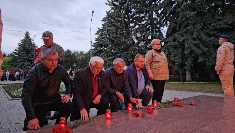 В Предгорье зажгли «Свечи памяти» и выпустили «Журавлей света»
