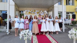 Медалями за успехи в учёбе в Предгорье наградили 80 одиннадцатиклассников
