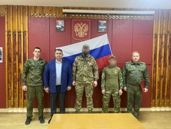 Двух военнослужащих наградили медалями «За храбрость» в Предгорье