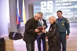 Ветеранам-чернобыльцам и вдовам героев вручили юбилейные медали в Минводах