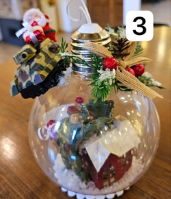 Шарик с танком и солдатом победил на конкурсе ёлочных игрушек на Ставрополье