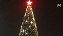 Новогоднюю ёлку высотой 10 м установили в станице Бекешевской
