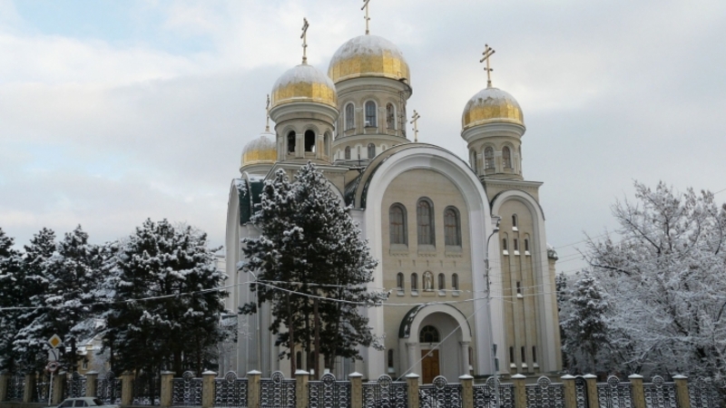 К Свято-Никольскому собору в Кисловодске пустили ночные маршруты