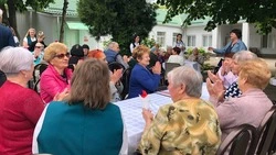 Ретровечеринка «Дружные соседи» прошла в Предгорном округе