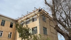 В Ипатово ремонтируют районную поликлинику в рамках нацпроекта