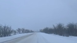 Водителей Ставрополья предупреждают о низовой метели на отдельных участках дорог