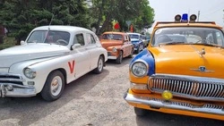 Участников ретро-автопробега «Эх, путь-дорожка фронтовая» встретили в Предгорье