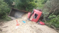 Большегруз и два легковых авто столкнулись в Предгорном округе