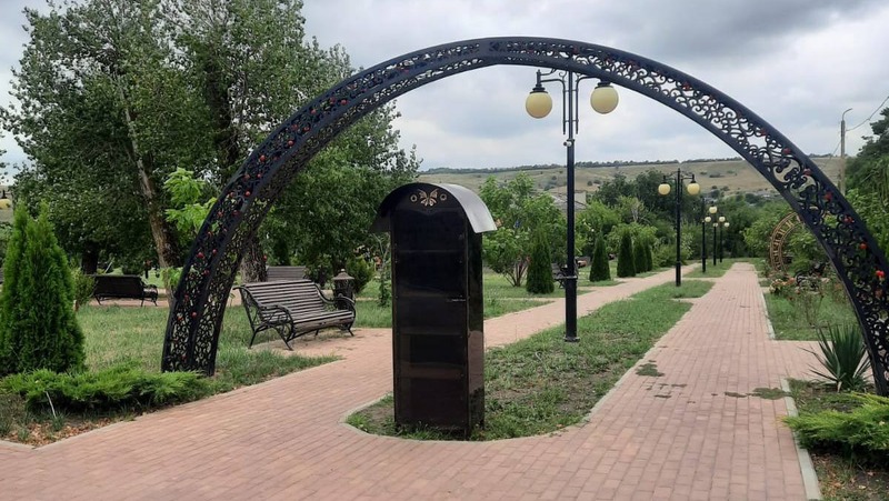 Новый шкаф для буккроссинга установили в селе Предгорного округа