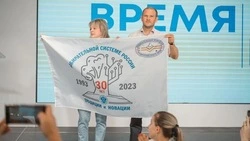 Главе ЦИК России передали необычный подарок от Предгорного округа 